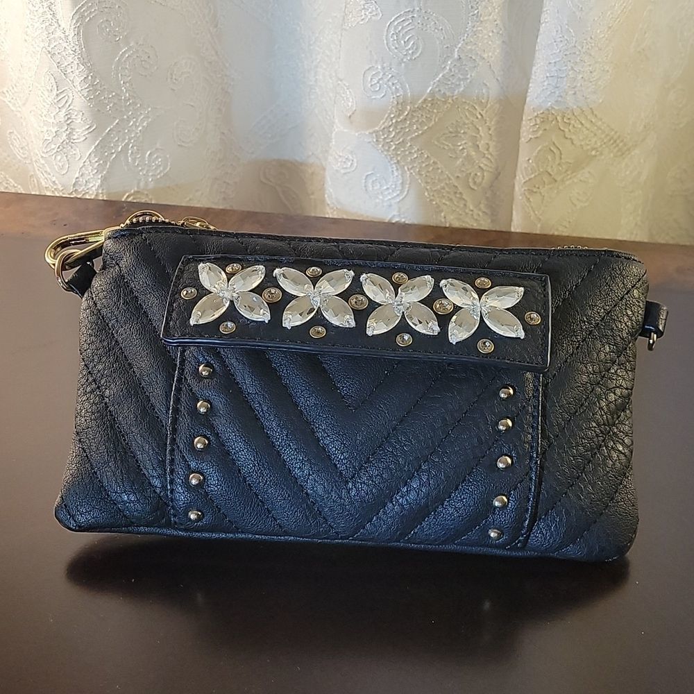 BRAND NEW CHARLIE'S BLACK VEGAN LEATHER SMALL BAG